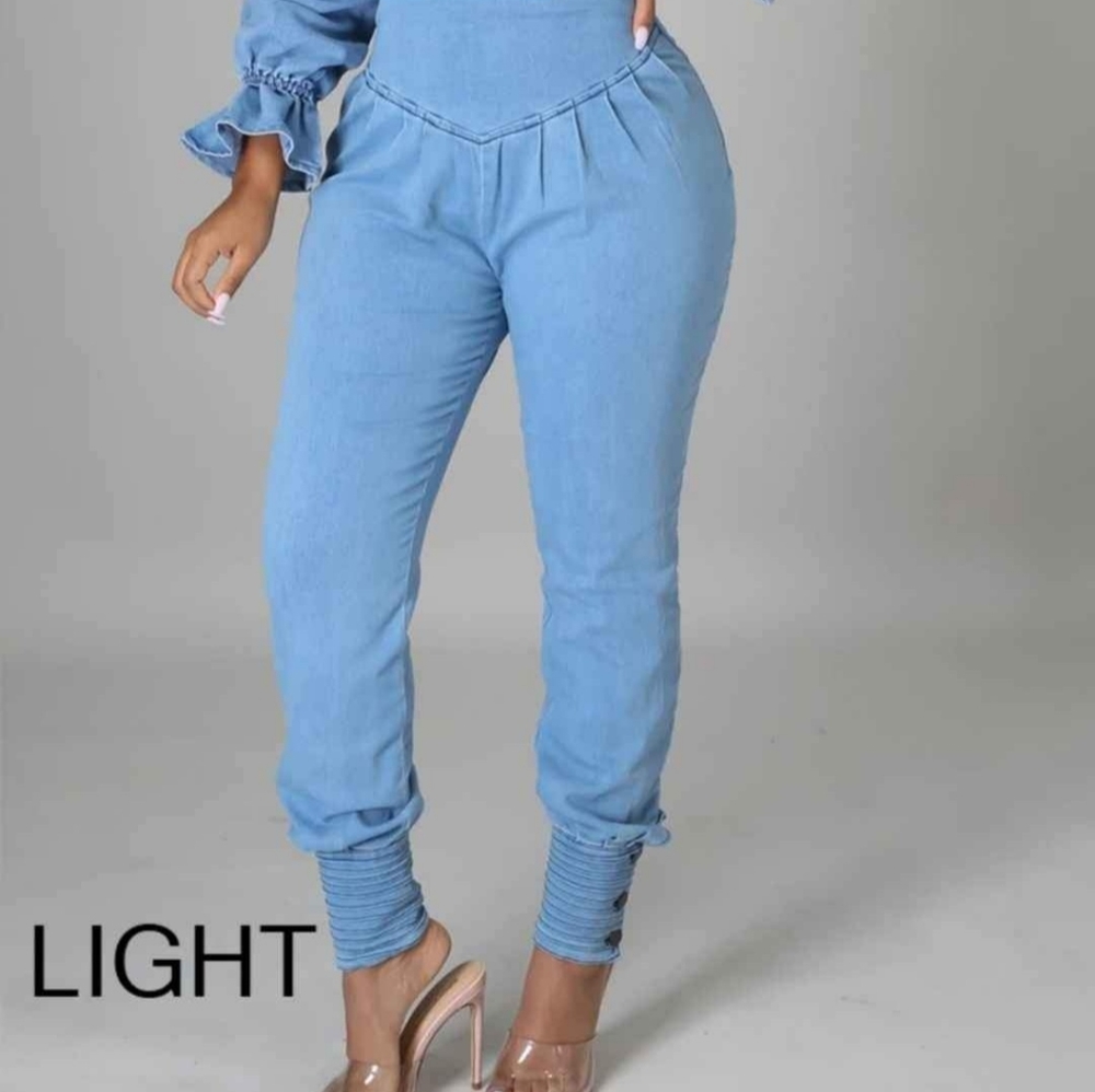 Light blue high waist jogger jeans